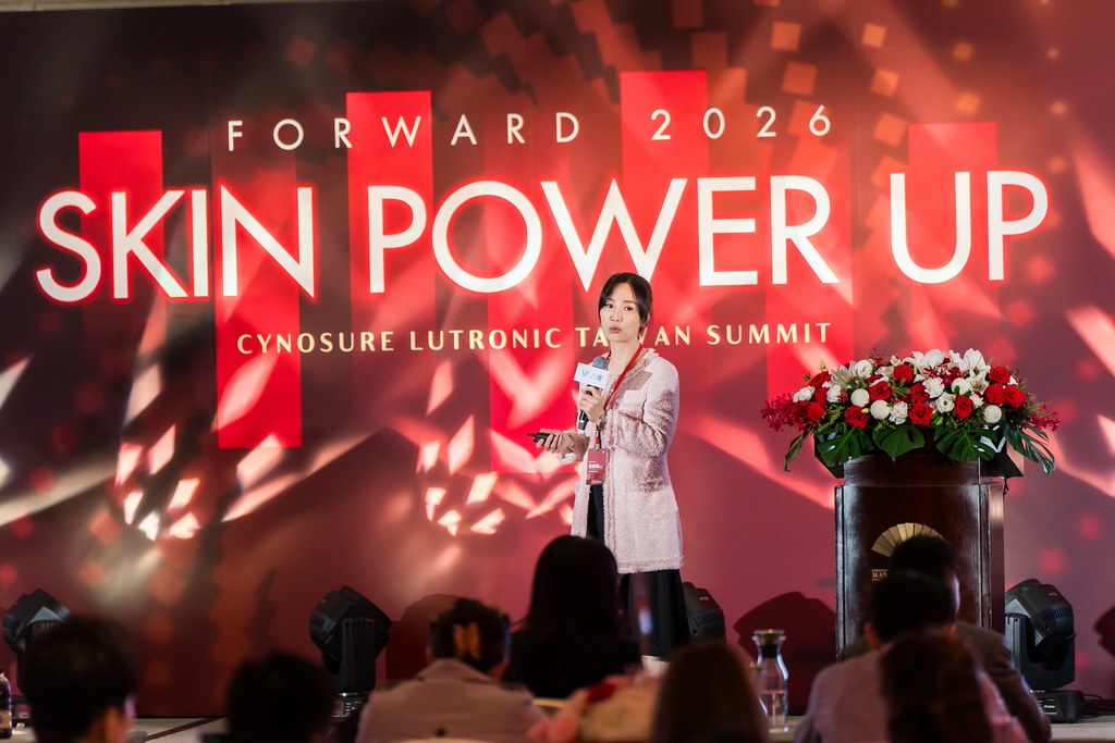 [活動攝影]八億Skin Power Up 上市發表會-最專業的團隊完成每場完美活動攝影，拍的不只好更要快! #即拍即印