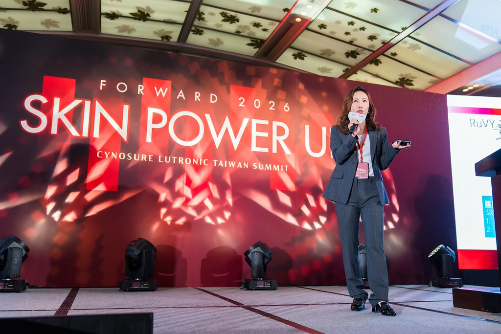 [活動攝影]八億Skin Power Up 上市發表會-最專業的團隊完成每場完美活動攝影，拍的不只好更要快! #活動拍立得