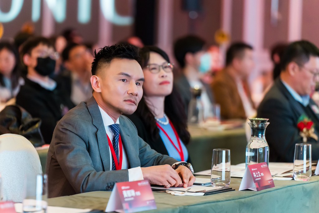 [活動攝影]八億Skin Power Up 上市發表會-最專業的團隊完成每場完美活動攝影，拍的不只好更要快! #活動拍攝