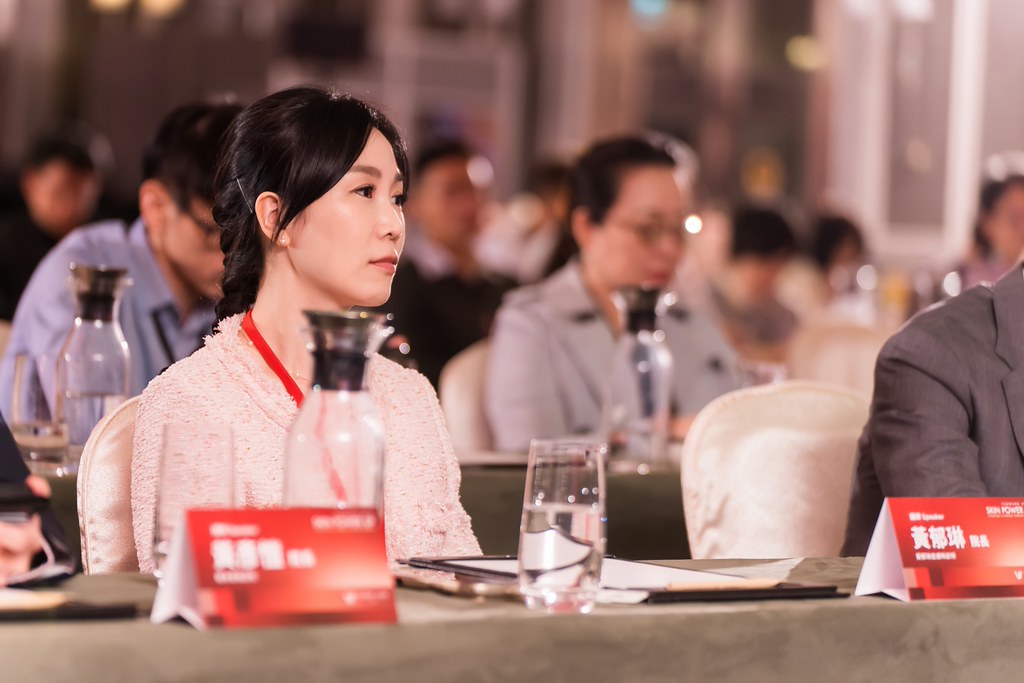 [活動攝影]八億Skin Power Up 上市發表會-最專業的團隊完成每場完美活動攝影，拍的不只好更要快! #即時攝影