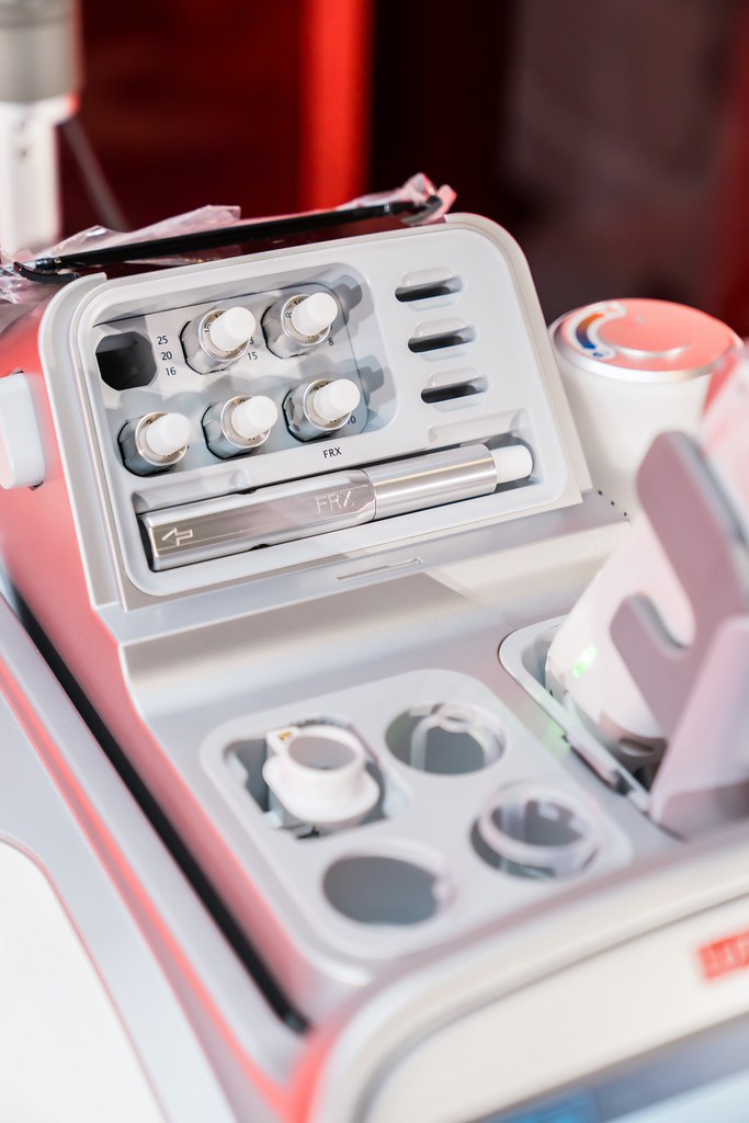 [活動攝影]八億Skin Power Up 上市發表會-最專業的團隊完成每場完美活動攝影，拍的不只好更要快! #雲端攝影