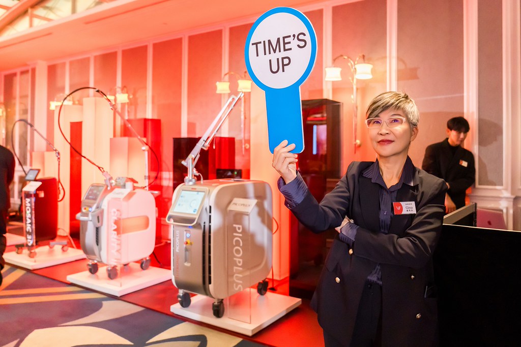 [活動攝影]八億Skin Power Up 上市發表會-最專業的團隊完成每場完美活動攝影，拍的不只好更要快! #即拍即印