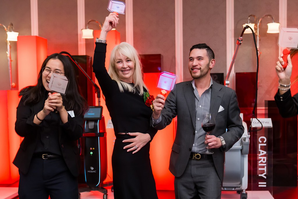 [活動攝影]八億Skin Power Up 上市發表會-最專業的團隊完成每場完美活動攝影，拍的不只好更要快! #即拍即印