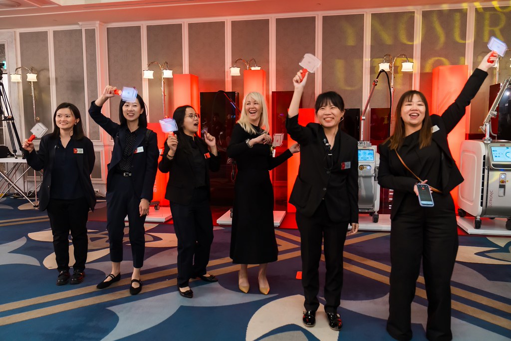 [活動攝影]八億Skin Power Up 上市發表會-最專業的團隊完成每場完美活動攝影，拍的不只好更要快! #活動拍攝