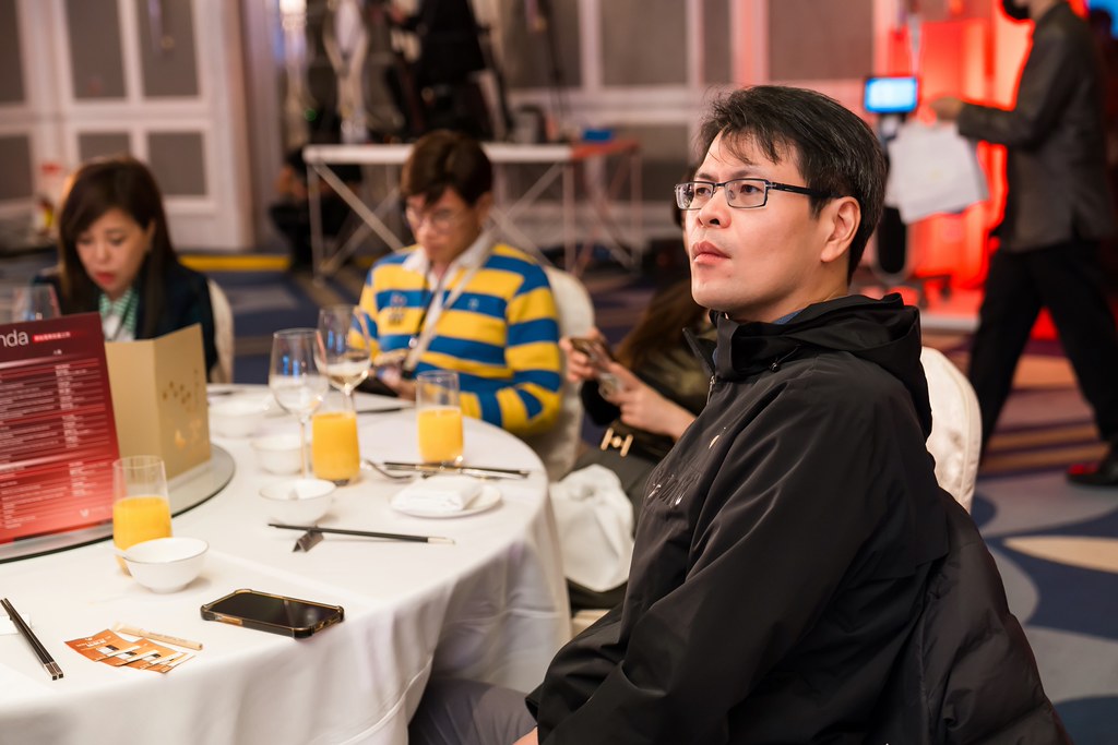 [活動攝影]八億Skin Power Up 上市發表會-最專業的團隊完成每場完美活動攝影，拍的不只好更要快! #尾牙攝影