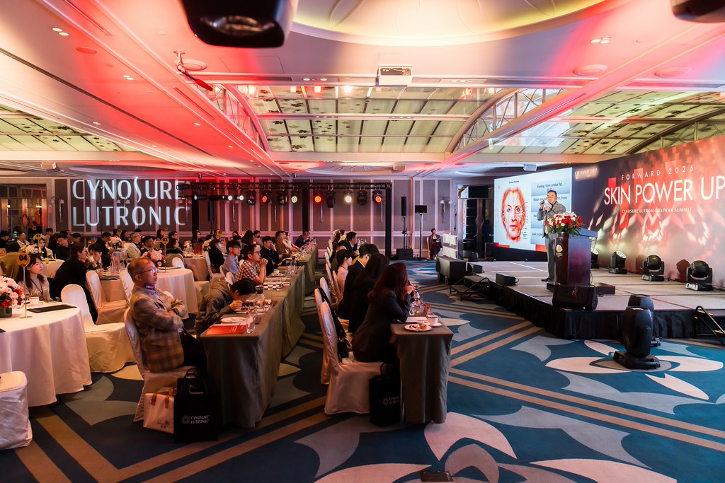 [活動攝影]八億Skin Power Up 上市發表會-最專業的團隊完成每場完美活動攝影，拍的不只好更要快! #即時攝影