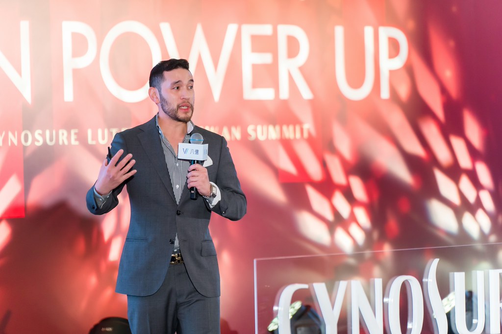 [活動攝影]八億Skin Power Up 上市發表會-最專業的團隊完成每場完美活動攝影，拍的不只好更要快! #活動拍立得