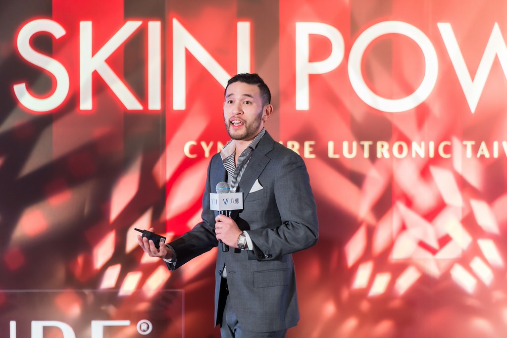 [活動攝影]八億Skin Power Up 上市發表會-最專業的團隊完成每場完美活動攝影，拍的不只好更要快! #即拍即印