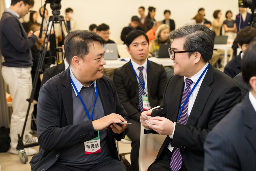 [活動攝影]114年環境部輔導補助節能減碳記者會-最專業的團隊完成每場完美活動攝影，拍的不只好更要快! #即拍即印