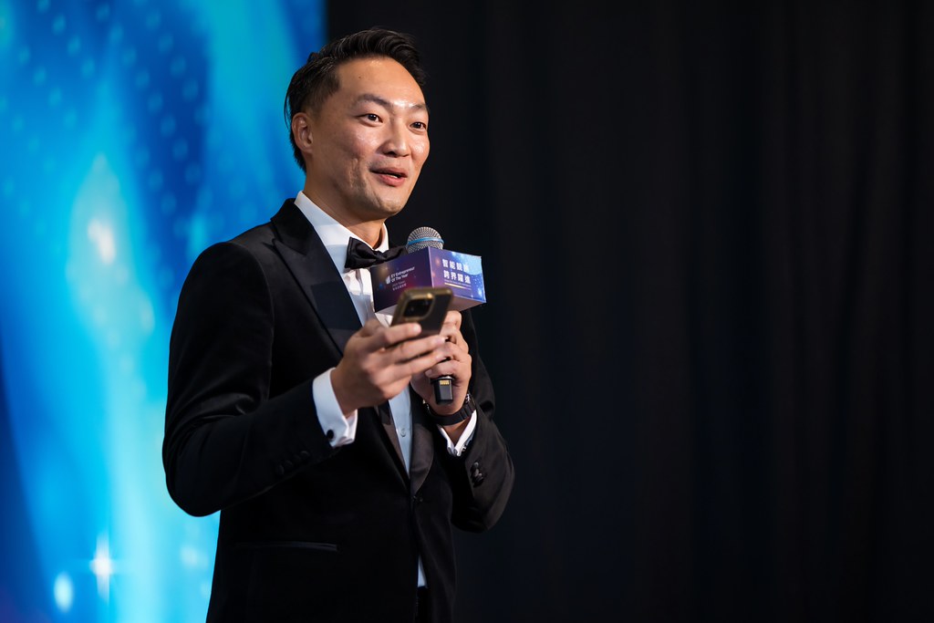 [活動攝影]2025 Taiwan 安永企業家獎-最專業的團隊完成每場完美活動攝影，拍的不只好更要快! #即拍即印