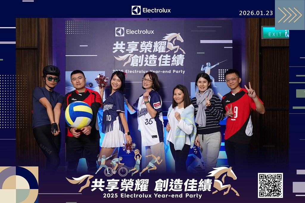 [即拍即印]伊萊克斯 尾牙晚宴-最專業的團隊完成每場完美活動攝影，拍的不只好更要快! #即時攝影