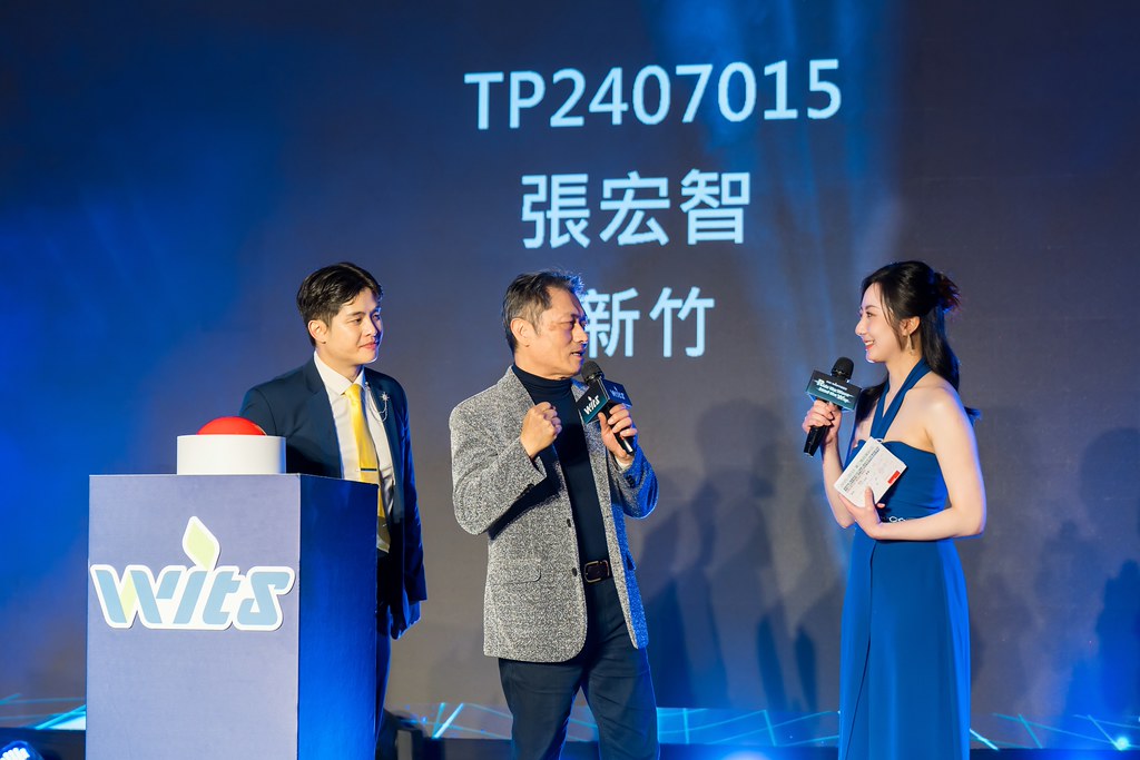 [活動攝影]2025緯創軟體年終尾牙-最專業的團隊完成每場完美活動攝影，拍的不只好更要快! #即拍即印