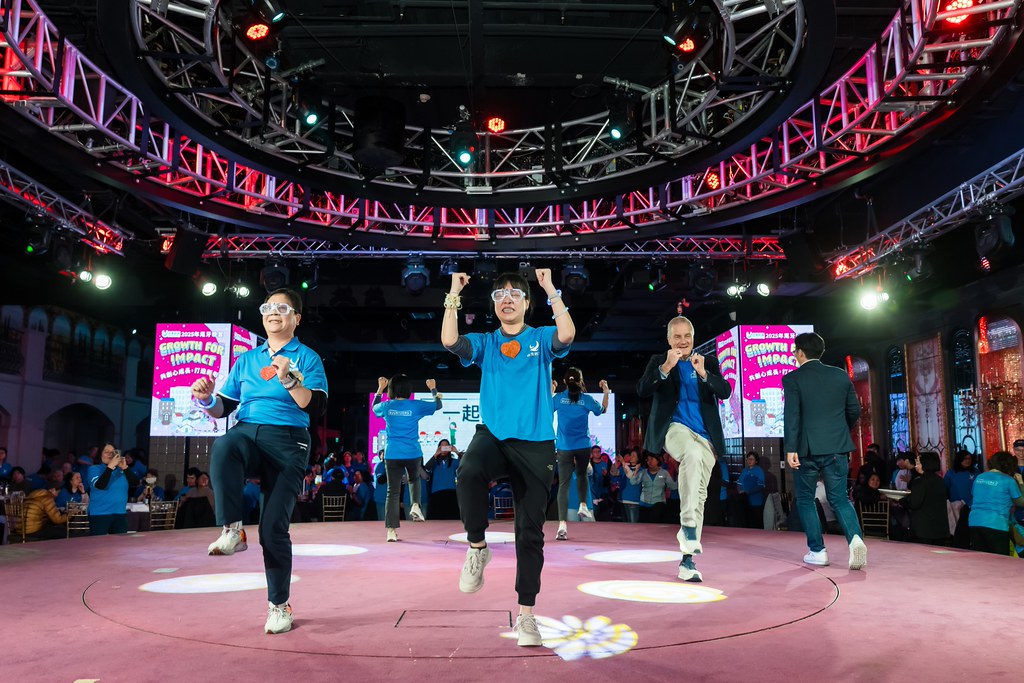 [活動攝影] 2025台灣居護尾牙晚宴-最專業的團隊完成每場完美活動攝影，拍的不只好更要快! #活動拍立得