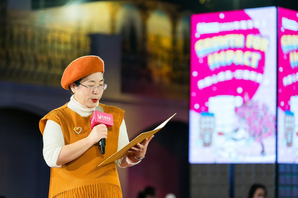 [活動攝影] 2025台灣居護尾牙晚宴-最專業的團隊完成每場完美活動攝影，拍的不只好更要快! #活動拍立得