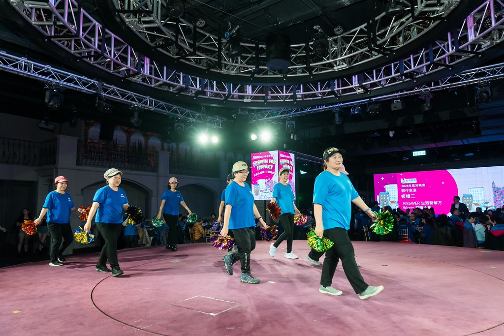 [活動攝影] 2025台灣居護尾牙晚宴-最專業的團隊完成每場完美活動攝影，拍的不只好更要快! #即拍即印