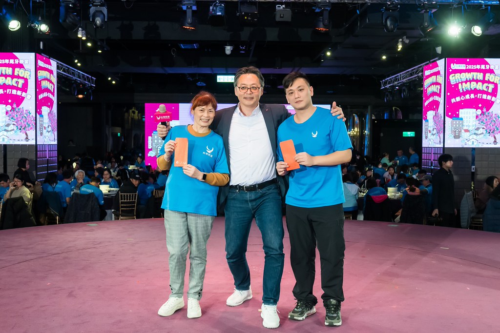 [活動攝影] 2025台灣居護尾牙晚宴-最專業的團隊完成每場完美活動攝影，拍的不只好更要快! #即拍即印