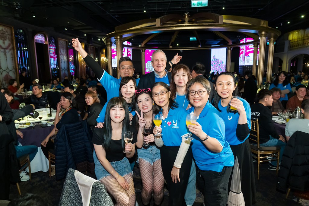 [活動攝影] 2025台灣居護尾牙晚宴-最專業的團隊完成每場完美活動攝影，拍的不只好更要快! #即拍即印