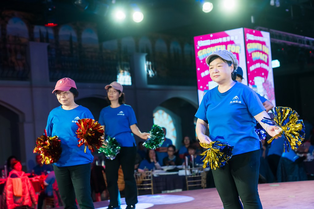 [活動攝影] 2025台灣居護尾牙晚宴-最專業的團隊完成每場完美活動攝影，拍的不只好更要快! #即拍即印