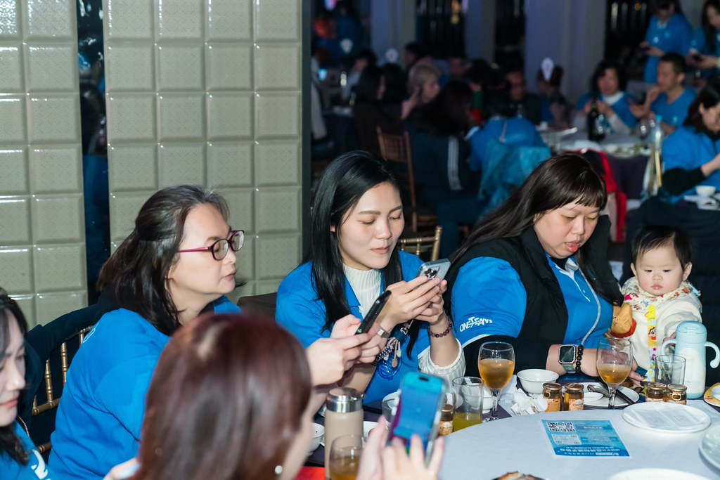 [活動攝影] 2025台灣居護尾牙晚宴-最專業的團隊完成每場完美活動攝影，拍的不只好更要快! #即拍即印