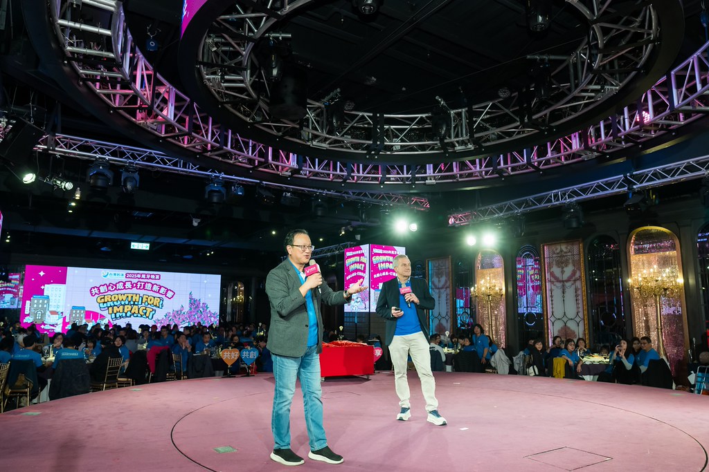 [活動攝影] 2025台灣居護尾牙晚宴-最專業的團隊完成每場完美活動攝影，拍的不只好更要快! #即拍即印