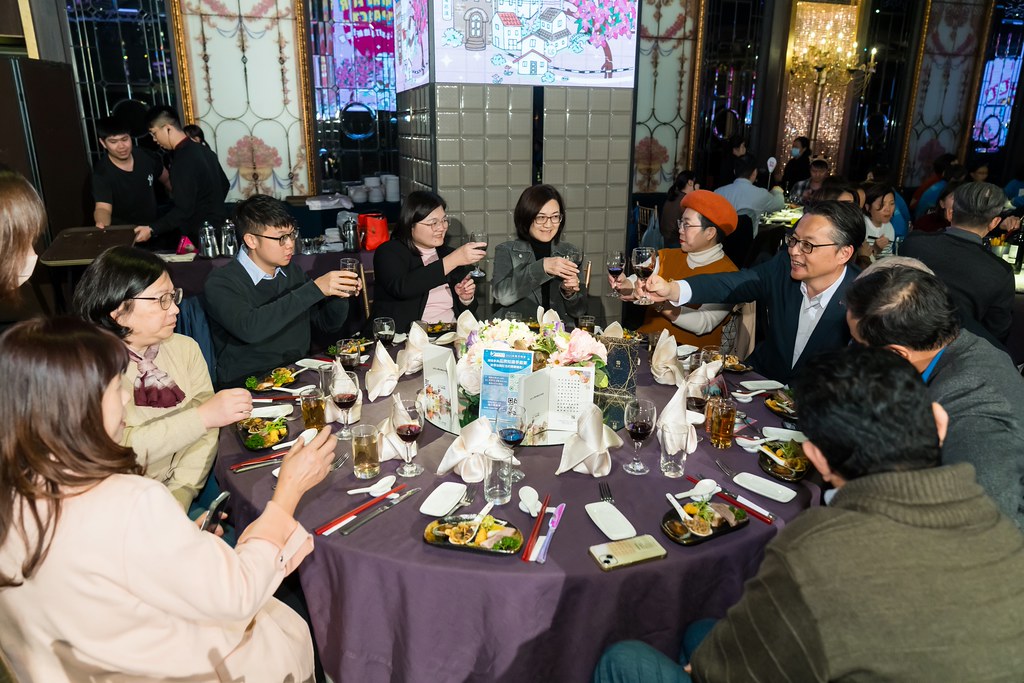 [活動攝影] 2025台灣居護尾牙晚宴-最專業的團隊完成每場完美活動攝影，拍的不只好更要快! #即拍即印