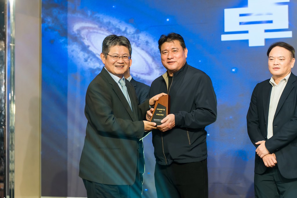 [活動攝影]2026 技嘉供應商尾牙-最專業的團隊完成每場完美活動攝影，拍的不只好更要快! #即拍即印