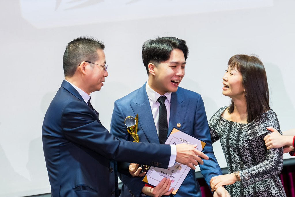 [活動攝影]2025 21世紀不動產民生圓環店尾牙-最專業的團隊完成每場完美活動攝影，拍的不只好更要快! #活動拍立得