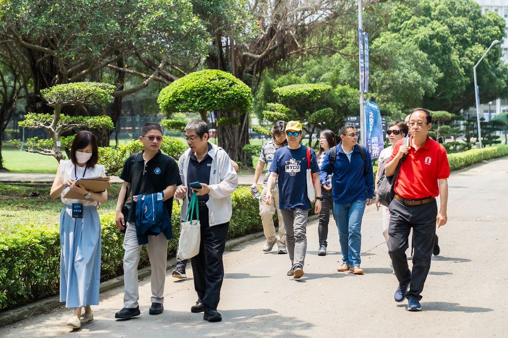 [活動攝影]陽明交通大學五周年校慶-最專業的團隊完成每場完美活動攝影，拍的不只好更要快! #活動拍立得