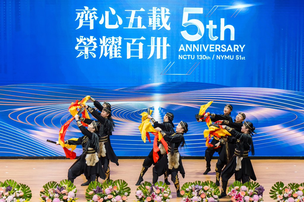 [活動攝影]陽明交通大學五周年校慶-最專業的團隊完成每場完美活動攝影，拍的不只好更要快! #即拍即印