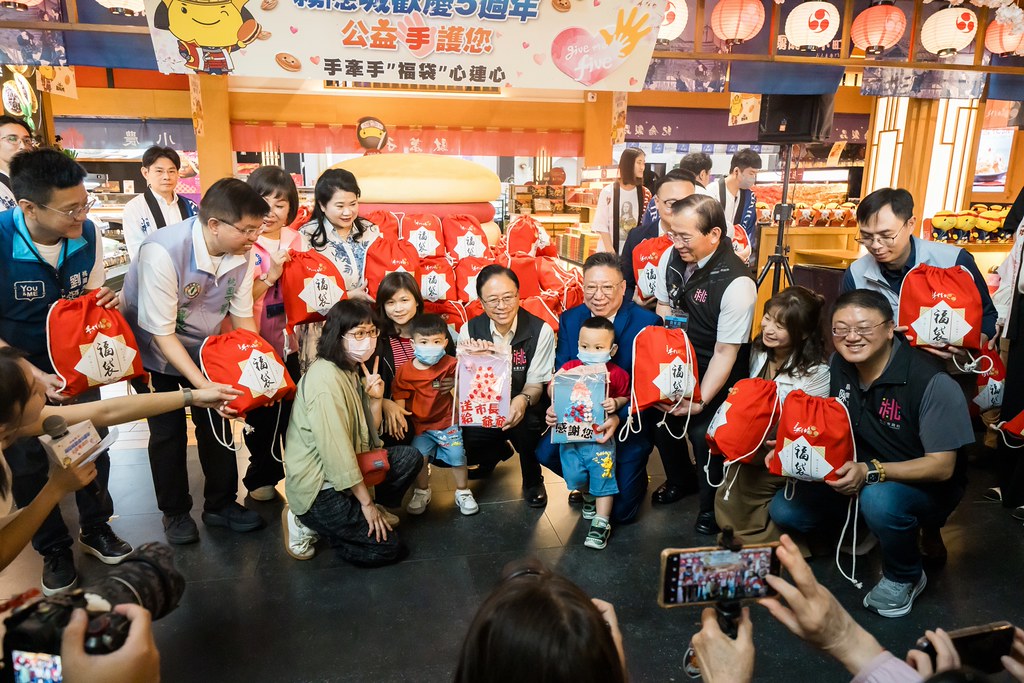 [活動攝影]霧隱城歡慶五周年 公益手護你-最專業的團隊完成每場完美活動攝影，拍的不只好更要快! #即拍即印