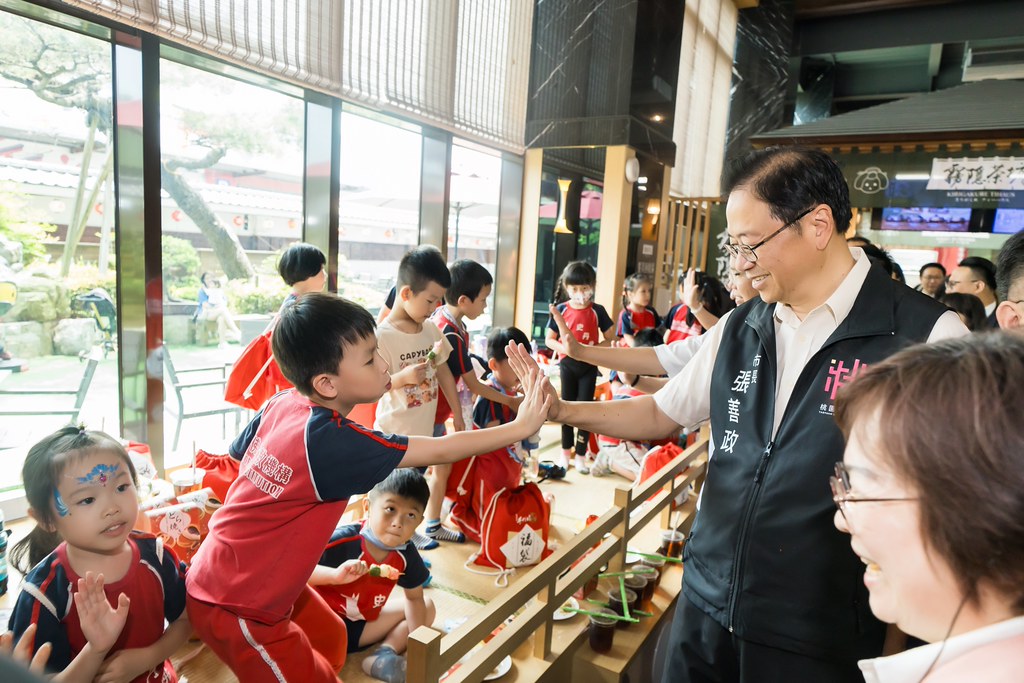 [活動攝影]霧隱城歡慶五周年 公益手護你-最專業的團隊完成每場完美活動攝影，拍的不只好更要快! #即拍即印