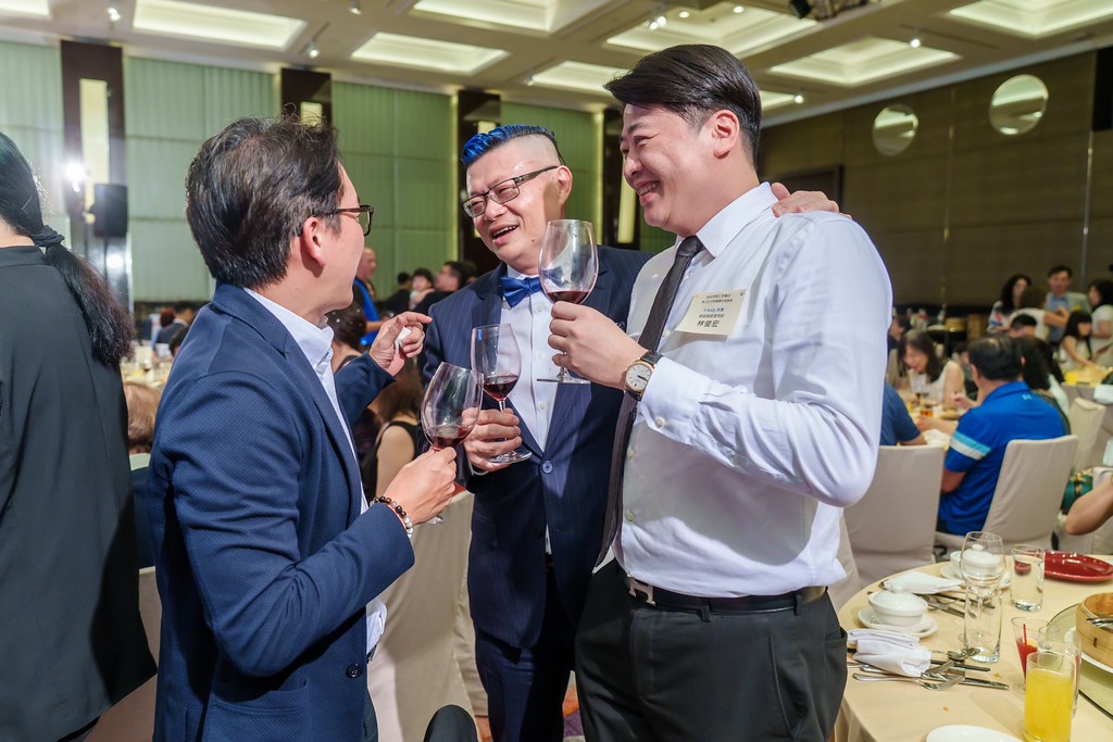 [雲端攝影]松仁社14屆社長感恩晚會-最專業的團隊完成每場完美活動攝影，拍的不只好更要快! #雲端攝影