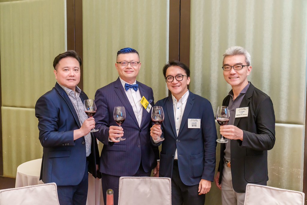 [雲端攝影]松仁社14屆社長感恩晚會-最專業的團隊完成每場完美活動攝影，拍的不只好更要快! #即時攝影