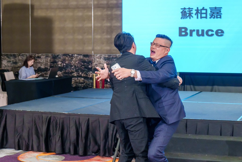 [雲端攝影]松仁社14屆社長感恩晚會-最專業的團隊完成每場完美活動攝影，拍的不只好更要快! #雲端攝影