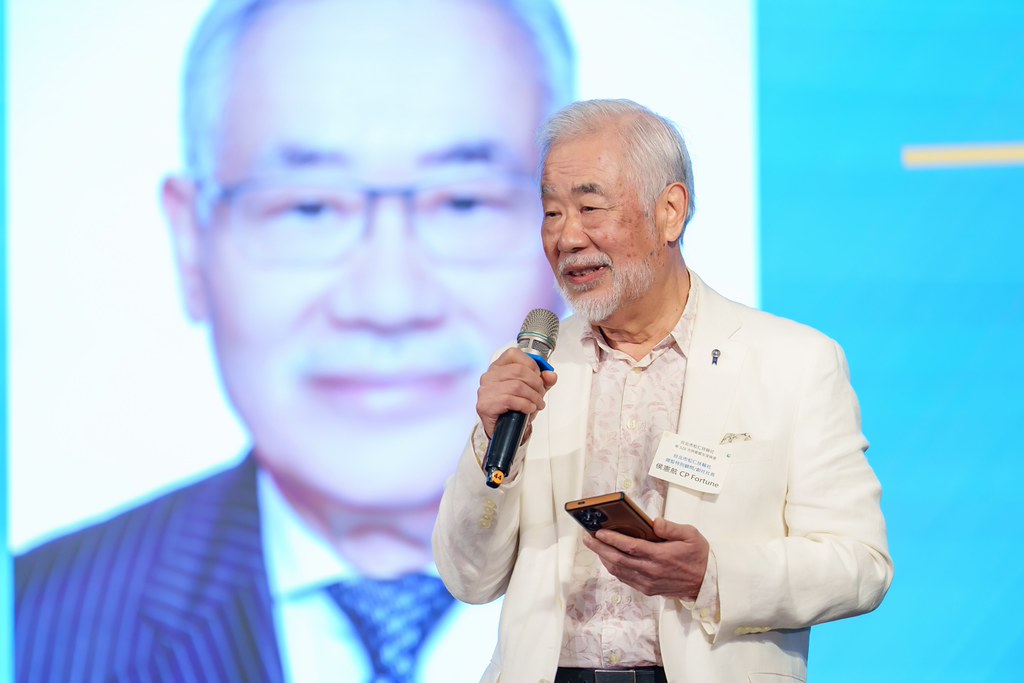 [雲端攝影]松仁社14屆社長感恩晚會-最專業的團隊完成每場完美活動攝影，拍的不只好更要快! #即時攝影