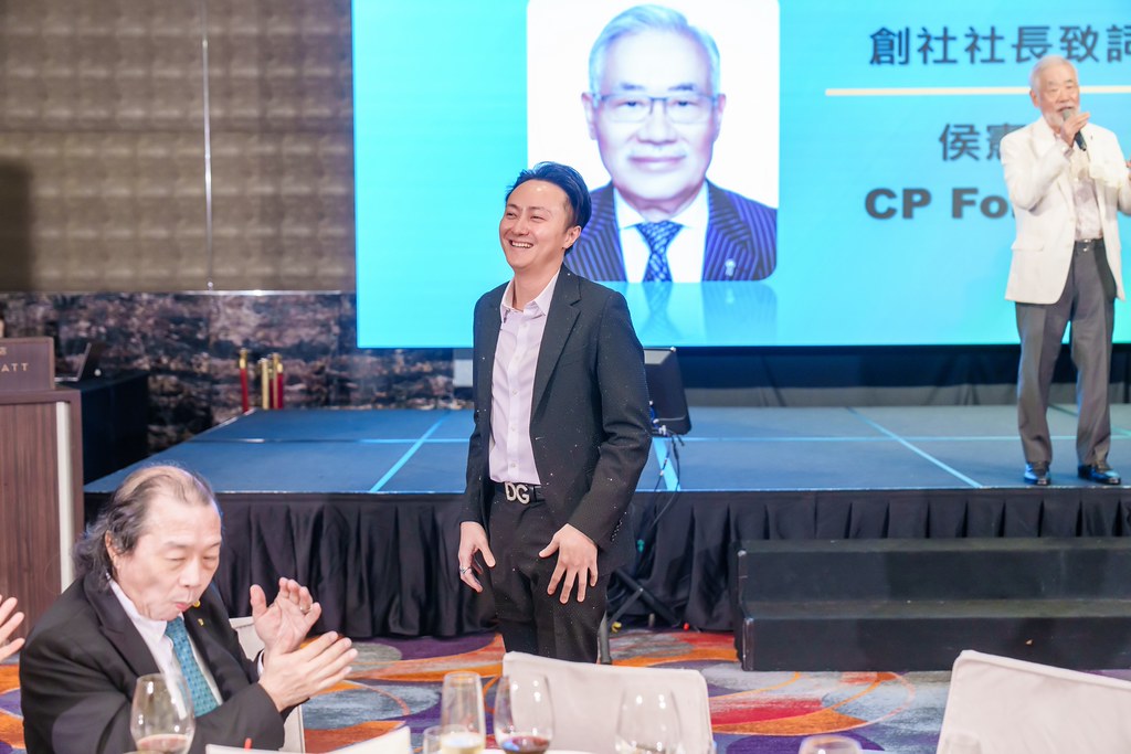 [雲端攝影]松仁社14屆社長感恩晚會-最專業的團隊完成每場完美活動攝影，拍的不只好更要快! #活動攝影