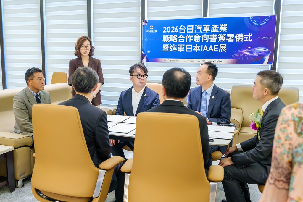[活動攝影]創新創業總會新北辦公室開幕典禮-最專業的團隊完成每場完美活動攝影，拍的不只好更要快! #即拍即印
