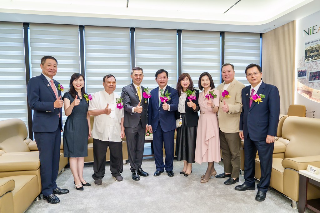 [活動攝影]創新創業總會新北辦公室開幕典禮-最專業的團隊完成每場完美活動攝影，拍的不只好更要快! #活動拍立得