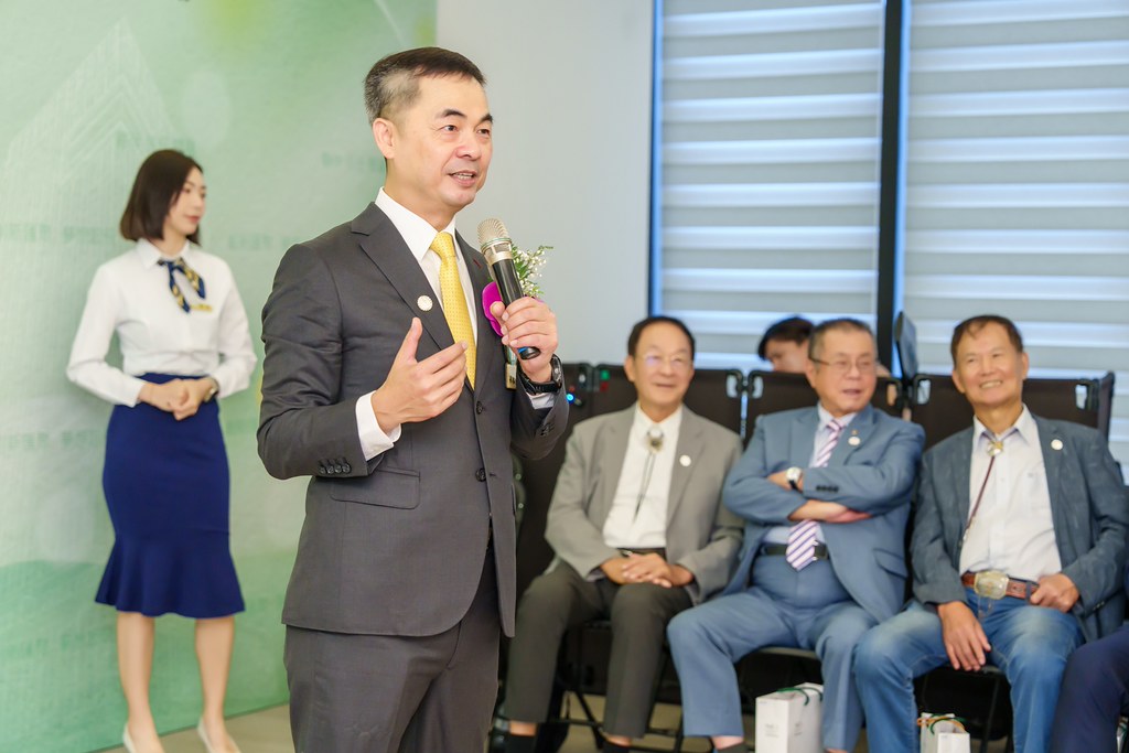 [活動攝影]創新創業總會新北辦公室開幕典禮-最專業的團隊完成每場完美活動攝影，拍的不只好更要快! #即拍即印