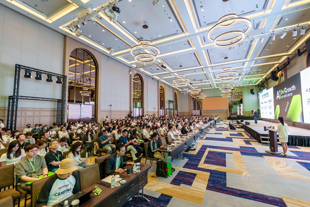 [活動攝影]2026台灣AI加速大會-最專業的團隊完成每場完美活動攝影，拍的不只好更要快! #活動拍立得
