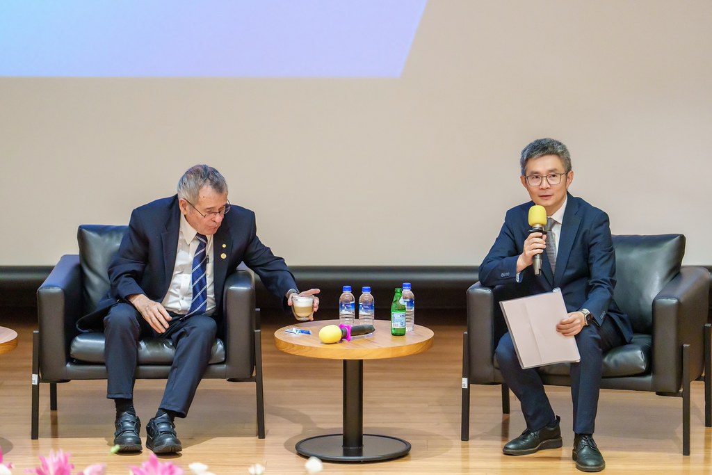 [活動攝影]當計算化學遇上人工智慧 演講-最專業的團隊完成每場完美活動攝影，拍的不只好更要快! #尾牙攝影