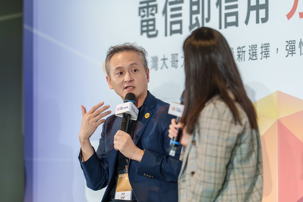 [活動攝影]電信即信用 分期大哥付 記者會-最專業的團隊完成每場完美活動攝影，拍的不只好更要快! #即拍即印