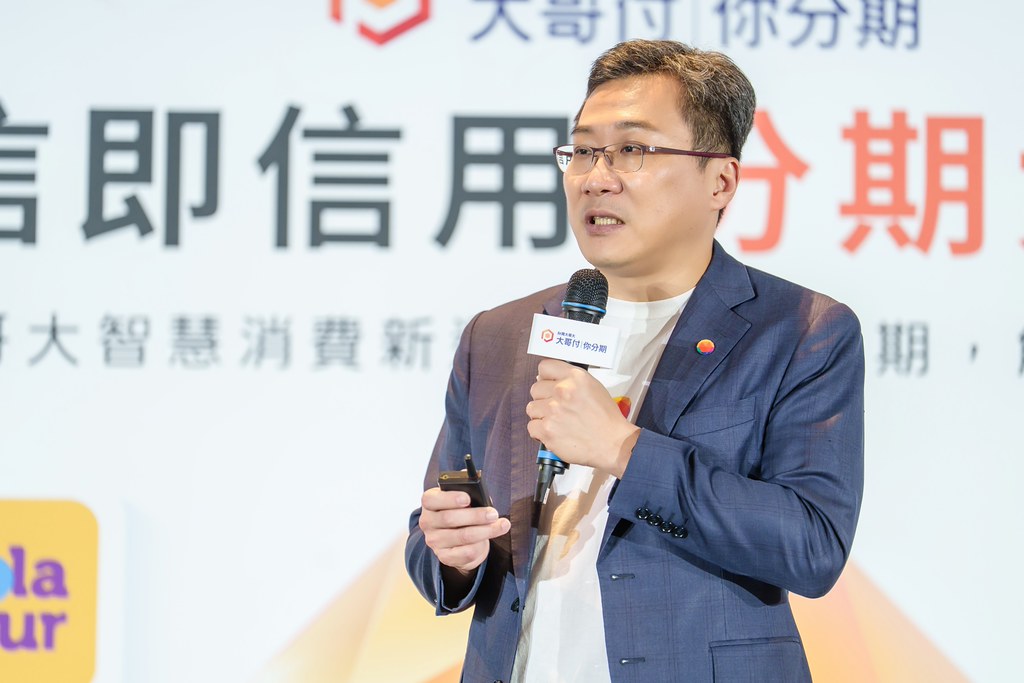 [活動攝影]電信即信用 分期大哥付 記者會-最專業的團隊完成每場完美活動攝影，拍的不只好更要快! #即拍即印