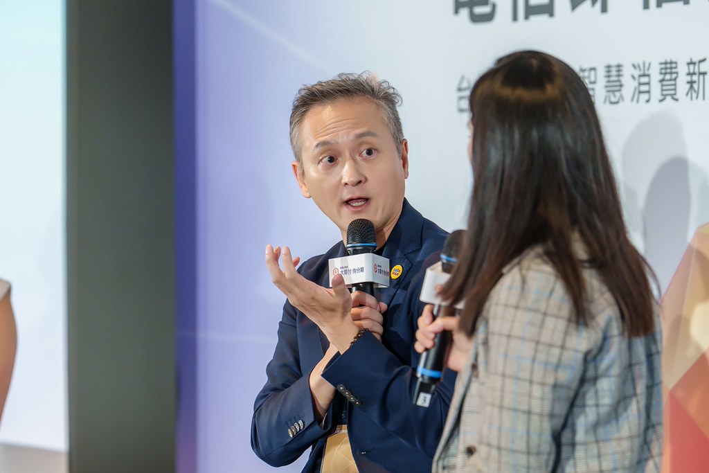 [活動攝影]電信即信用 分期大哥付 記者會-最專業的團隊完成每場完美活動攝影，拍的不只好更要快! #即拍即印